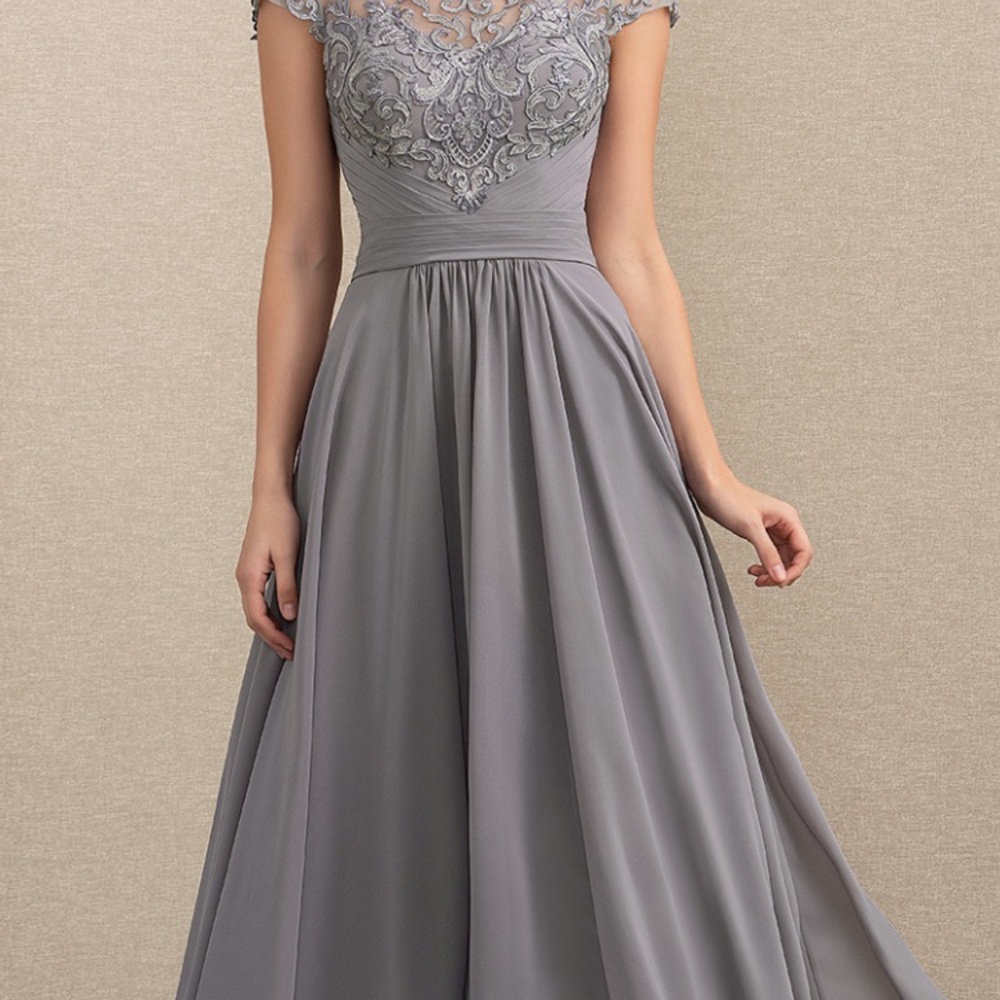 JJsHouse brand new with tags. Stormy gray